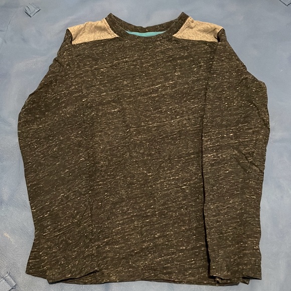 MEC Longsleeve Shirt for Boys Size 10 - Picture 1 of 2